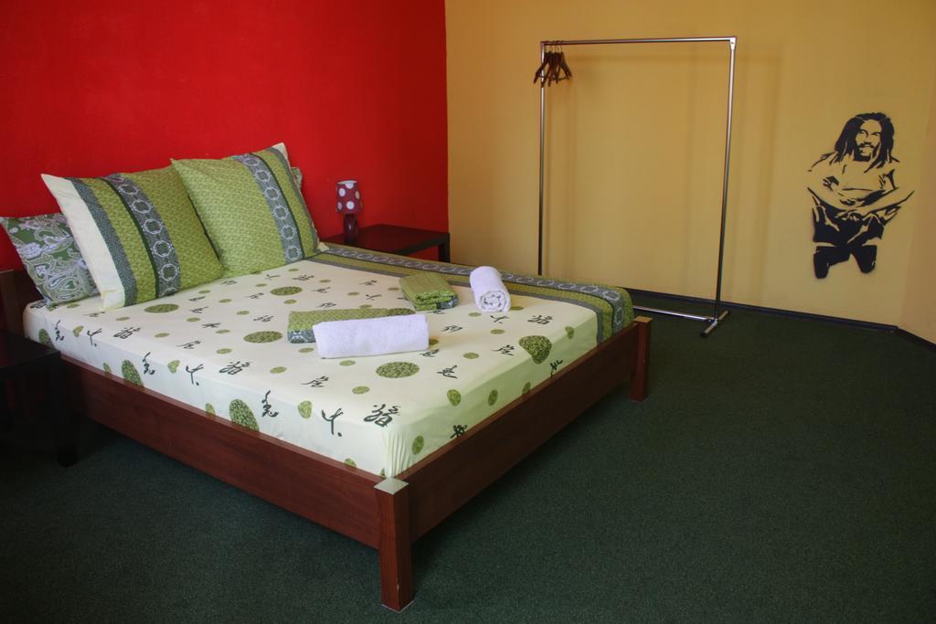 Magic Bus Kiev Hostel Kamer foto